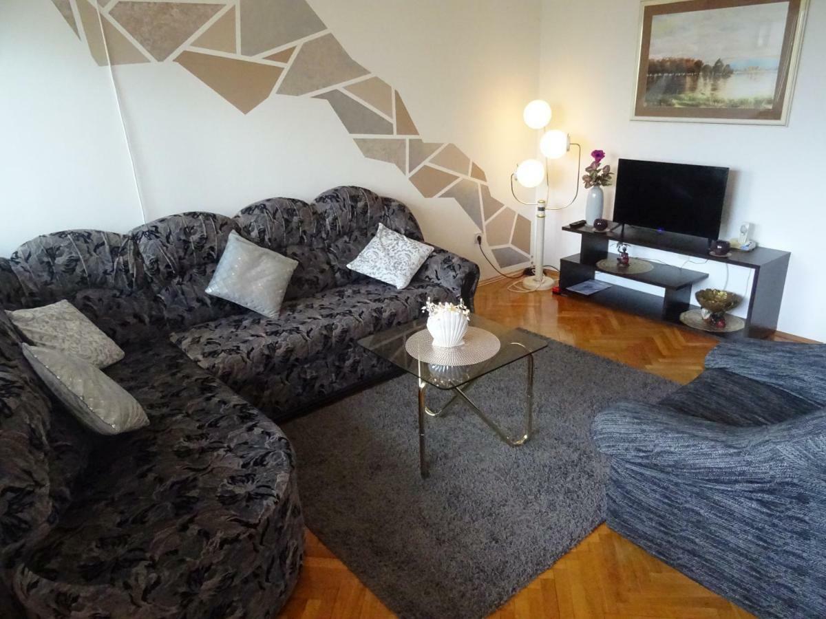 רייקה Apartman Iris S Terasom מראה חיצוני תמונה